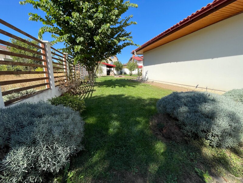 Comuna Berceni - 3 min Lidl Vila individuala 6 camere