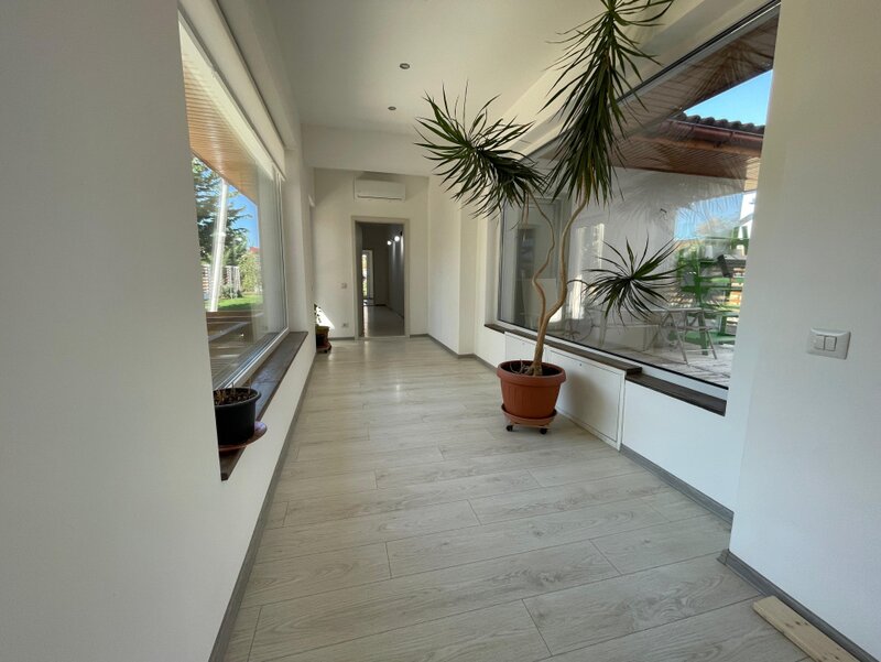 Comuna Berceni - 3 min Lidl Vila individuala 6 camere